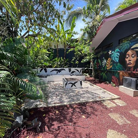 Hotel Mecca Puerto Viejo de Talamanca Esterno foto